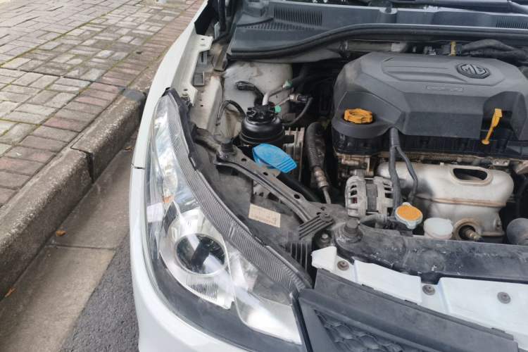 Used MG 5 2014 1.5T Automatic Luxury Model Engine Bay Right