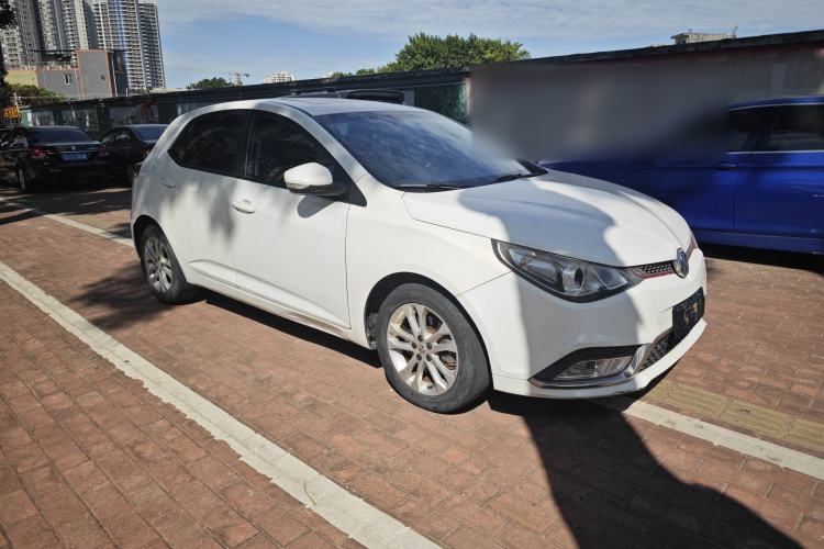 Used MG 5 2014 1.5T Automatic Luxury Model Exterior 2