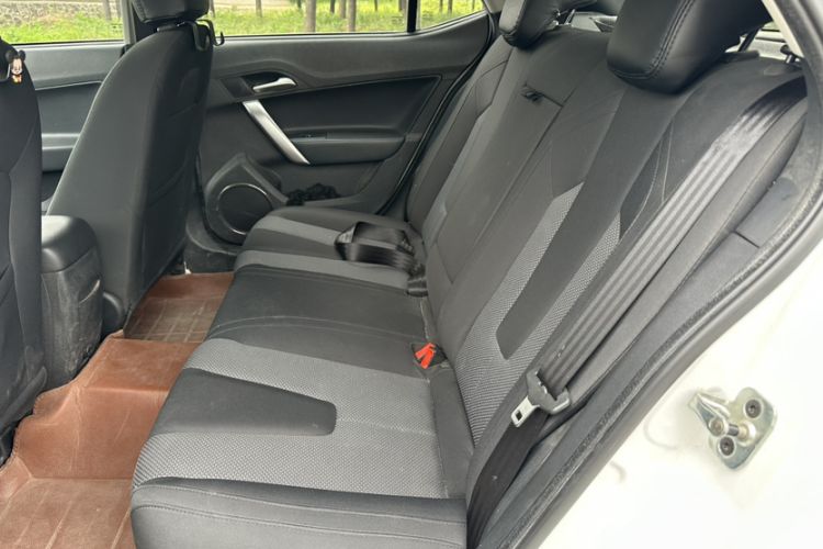 Used MG 5 2014 1.5T Manual Luxury Model Exterior 3