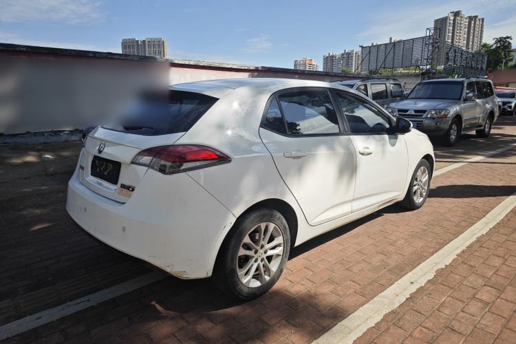 Used MG 5 2014 1.5T Automatic Luxury Model Exterior 5