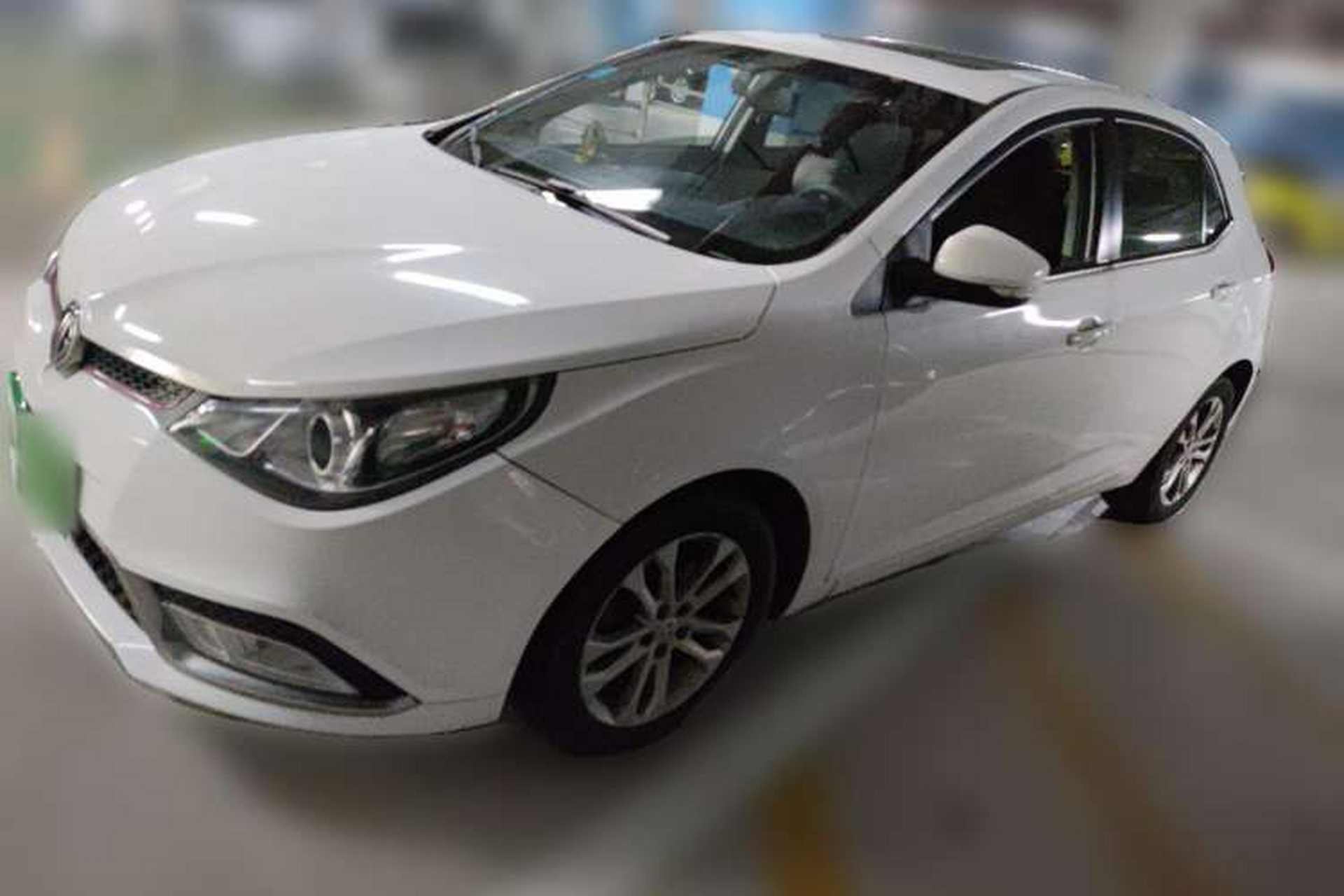 Used MG 5 2014 1.5T Automatic Luxury Model Front Left 45 Deg