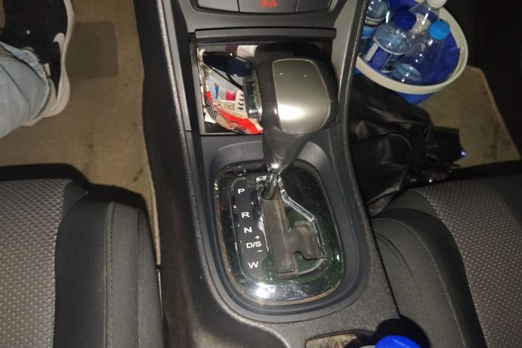 Used MG 5 2014 1.5T Automatic Luxury Model Gear Lever
