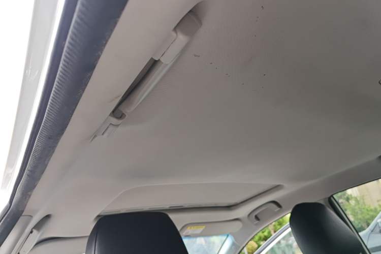 Used MG 5 2014 1.5T Automatic Luxury Model Headliner