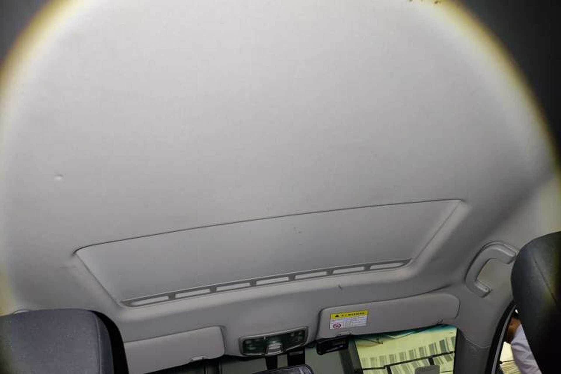 Used MG 5 2014 1.5T Automatic Luxury Model Headliner