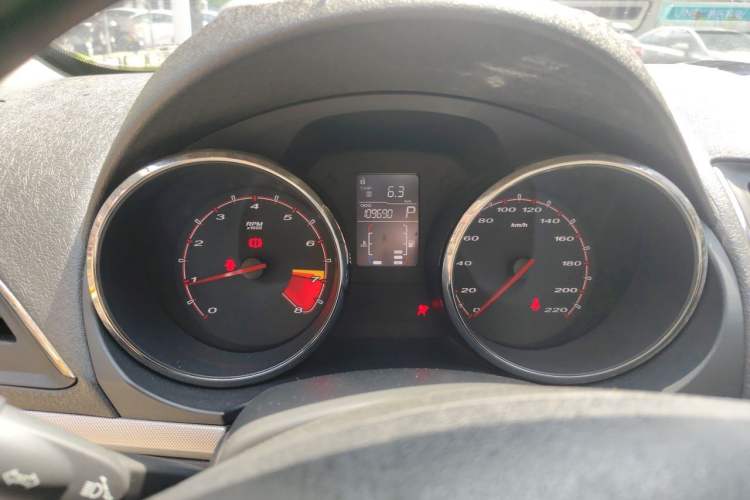 Used MG 5 2014 1.5T Automatic Luxury Model Instrument Cluster