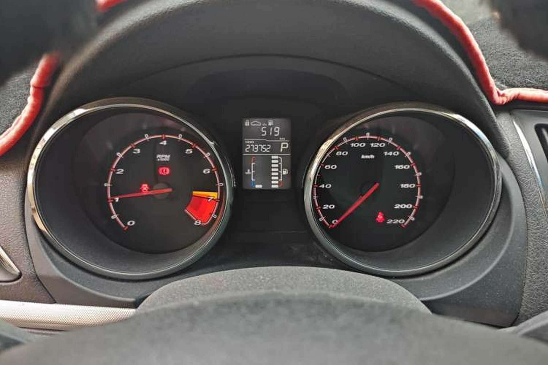 Used MG 5 2014 1.5T Automatic Luxury Model Instrument Cluster