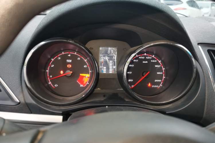 Used MG 5 2014 1.5T Automatic Luxury Model Instrument Cluster