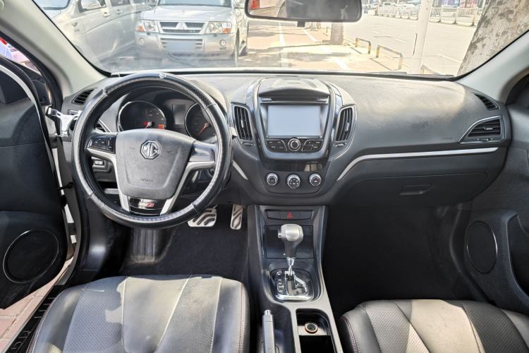 Used MG 5 2014 1.5T Automatic Luxury Model Interior 1