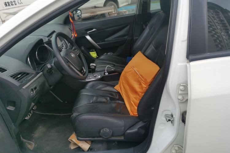 Used MG 5 2014 1.5T Automatic Luxury Model Left Front Seat