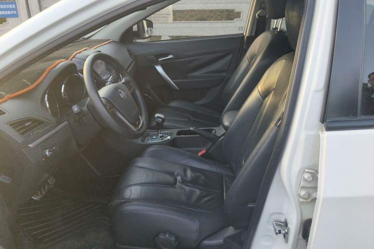 Used MG 5 2014 1.5T Automatic Luxury Model Left Front Seat