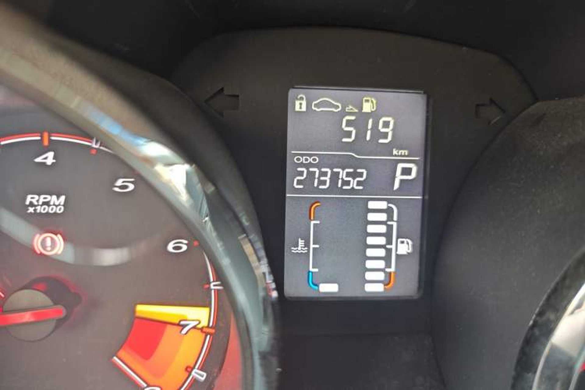 Used MG 5 2014 1.5T Automatic Luxury Model Odometer Close Up