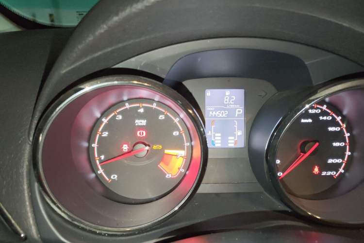 Used MG 5 2014 1.5T Automatic Luxury Model Odometer Close Up
