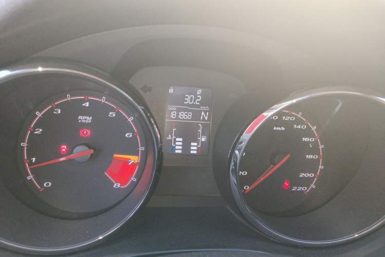 Used MG 5 2014 1.5T Automatic Luxury Model Odometer Close Up