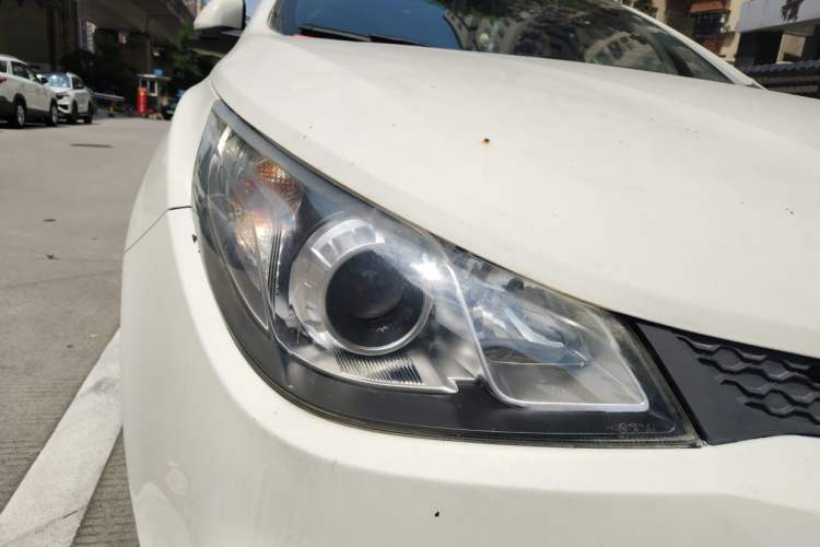 Used MG 5 2014 1.5T Automatic Luxury Model Right Front Headlight