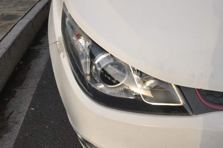 Used MG 5 2014 1.5T Automatic Luxury Model Right Front Headlight