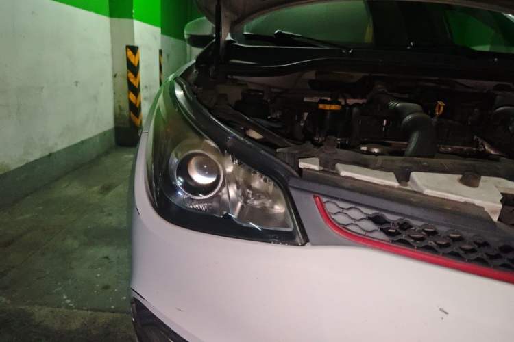 Used MG 5 2014 1.5T Automatic Luxury Model Right Front Headlight