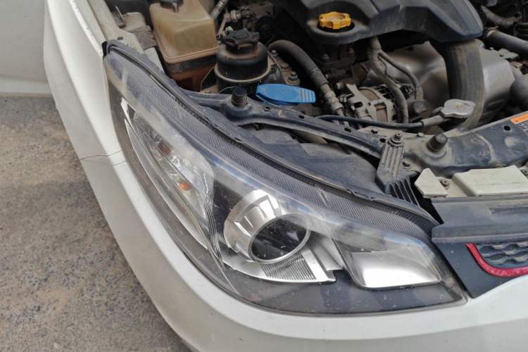Used MG 5 2014 1.5T Automatic Luxury Model Right Front Headlight