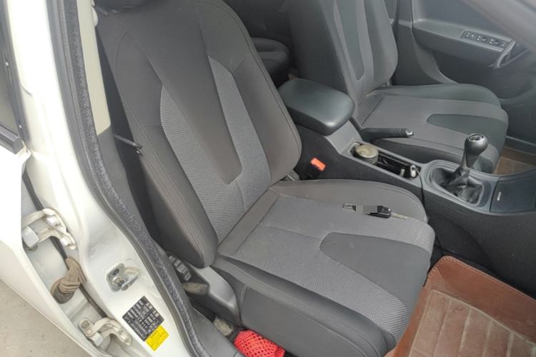 Used MG 5 2014 1.5T Manual Luxury Model Right Front Seat