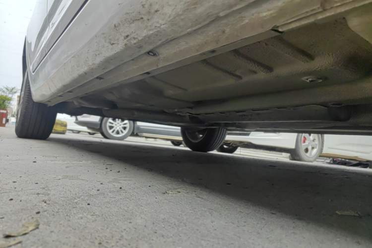 Used MG 5 2014 1.5T Manual Luxury Model Right Side Sill