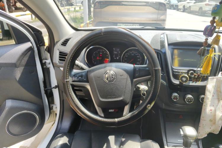 Used MG 5 2014 1.5T Automatic Luxury Model Steering Wheel