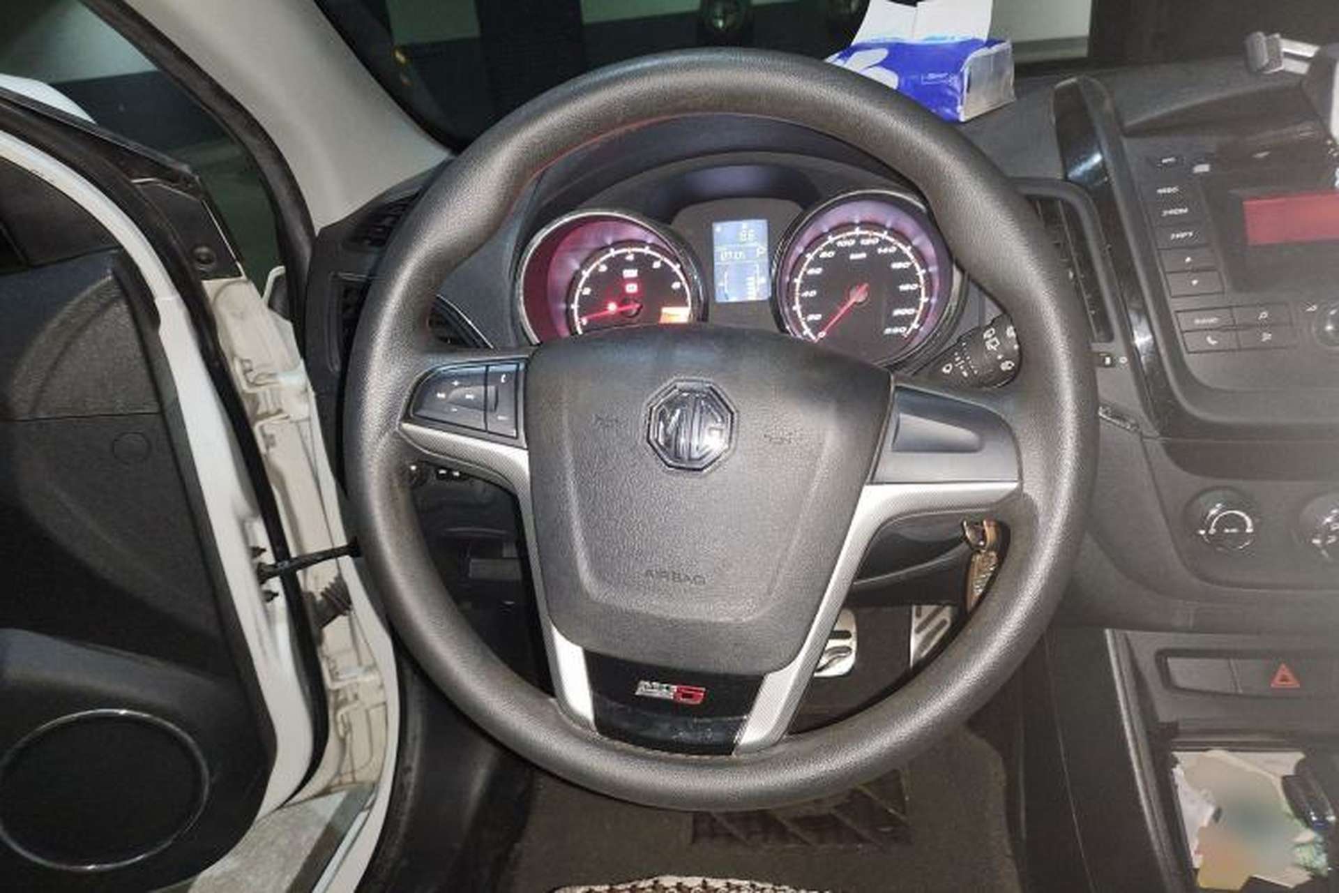 Used MG 5 2014 1.5T Automatic Luxury Model Steering Wheel