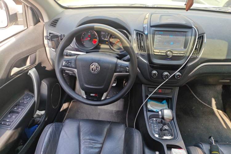 Used MG 5 2014 1.5T Automatic Luxury Model Steering Wheel