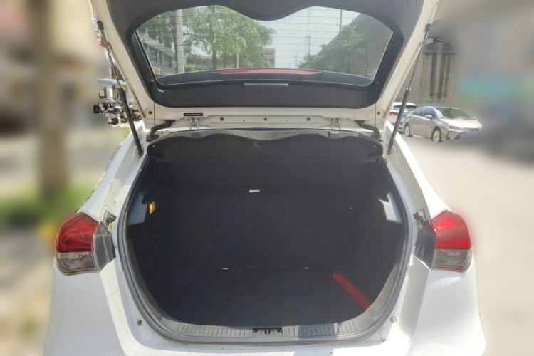 Used MG 5 2014 1.5T Automatic Luxury Model Trunk