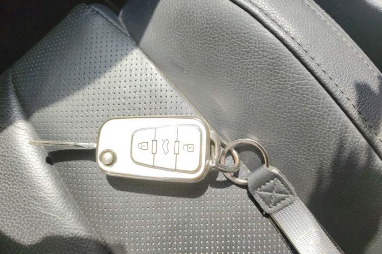 Used MG 5 2014 1.5T Automatic Luxury Model Vehicle Key