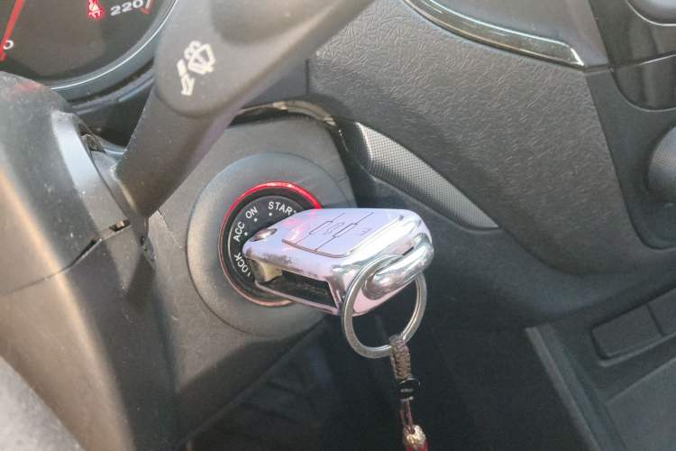 Used MG 5 2014 1.5T Automatic Luxury Model Vehicle Key