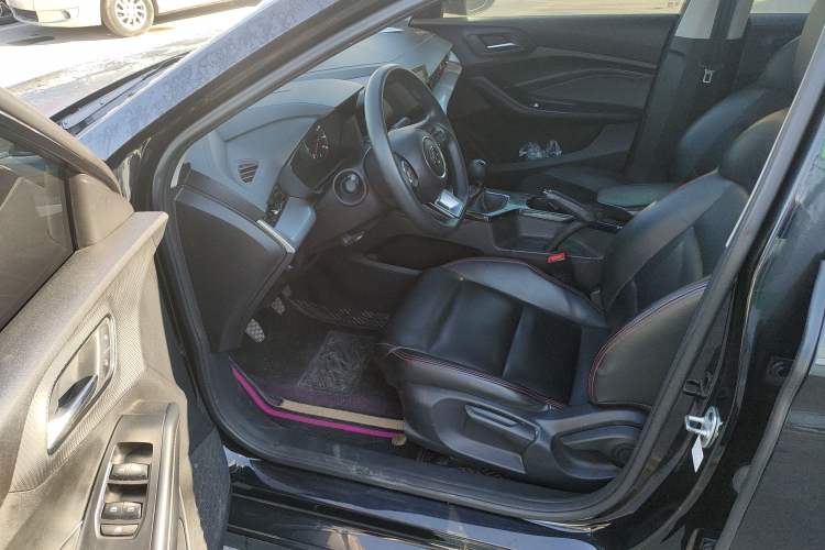 Used MG 5 2021 180 DVVT Manual Youth Style Edition Driver Seat