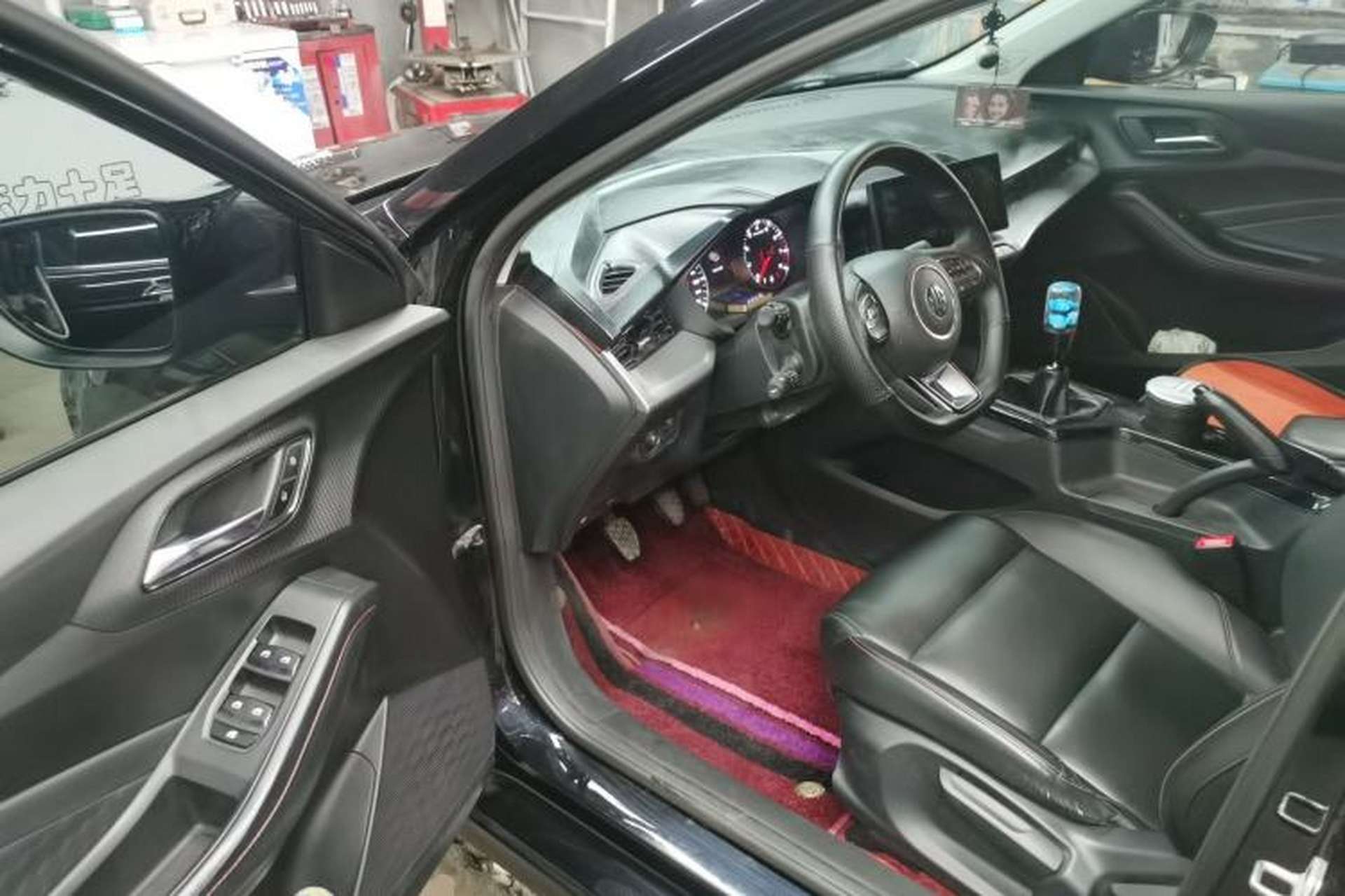 Used MG 5 2021 180 DVVT Manual Youth Luxury Edition Driver Seat