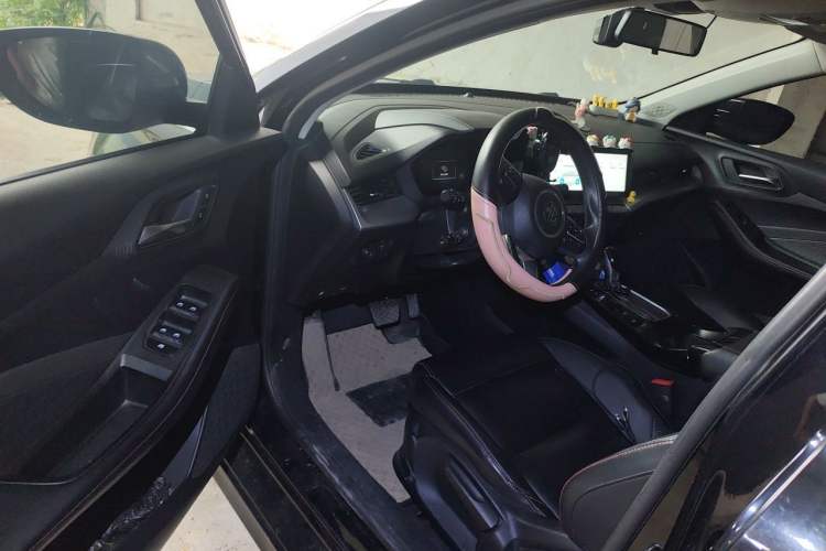 Used MG 5 2021 180 DVVT CVT Youth Luxury Edition Driver Seat