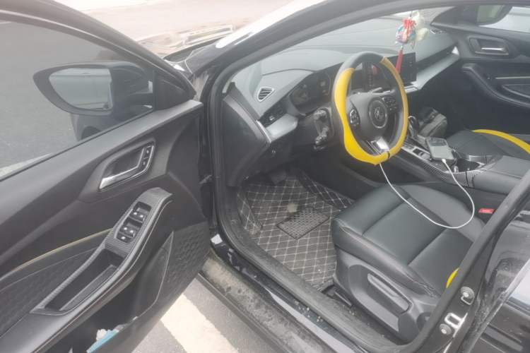 Used MG 5 2021 180 DVVT CVT Youth Luxury Edition Driver Seat