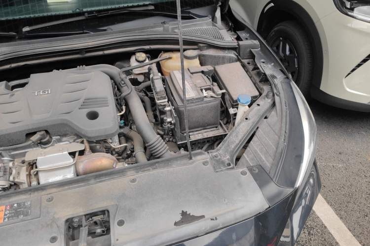 Used MG 5 2021 Revised 300TGI DCT Qingshè Luxurious Enjoyment Edition Engine Bay Left