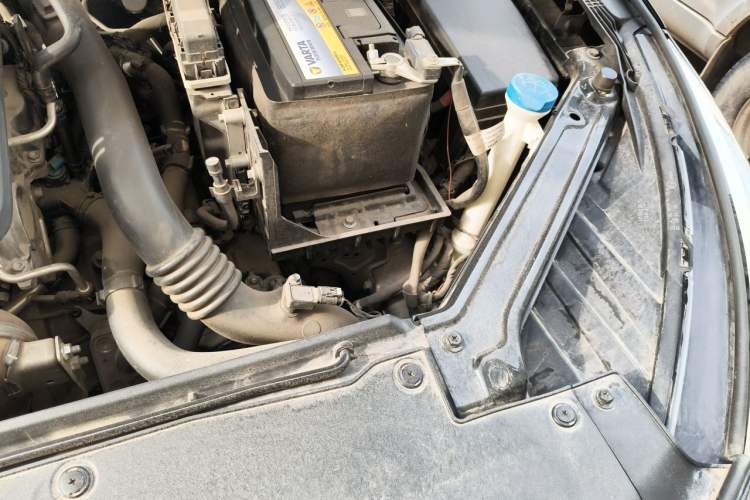 Used MG 5 2021 300TGI DCT Elegant Luxury Edition Engine Bay Left