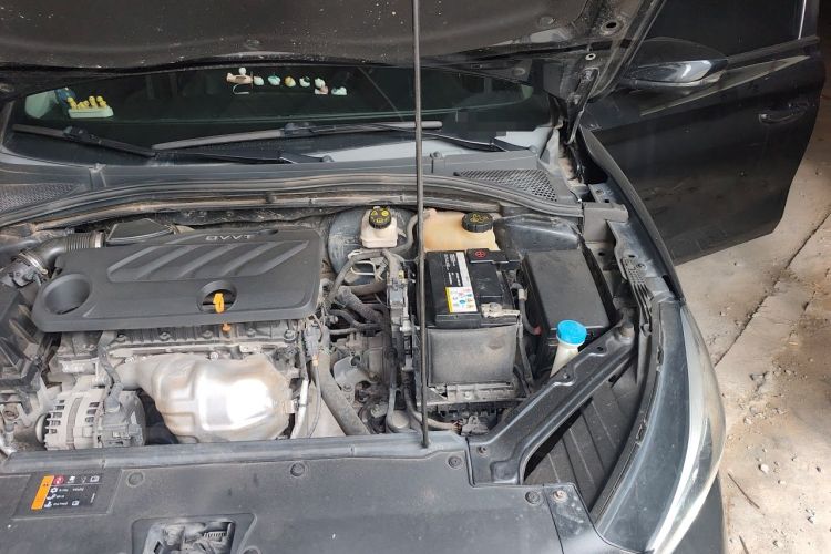 Used MG 5 2021 180 DVVT CVT Youth Luxury Edition Engine Bay Left