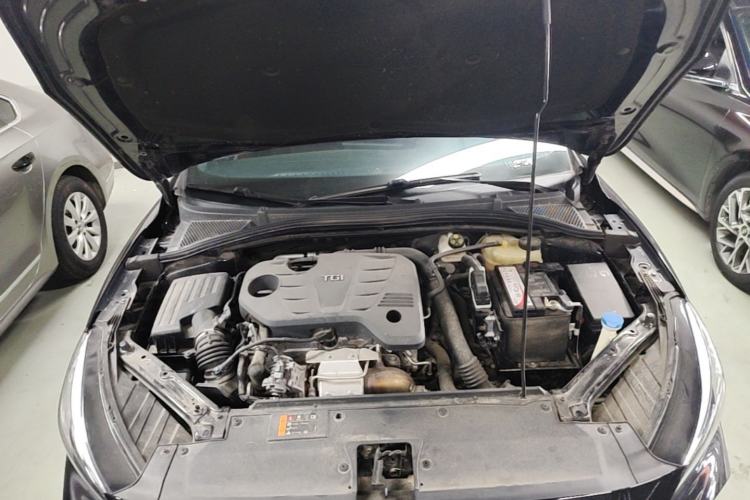 Used MG 5 2021 Revised 300TGI DCT Qingshè Luxurious Enjoyment Edition Engine Bay