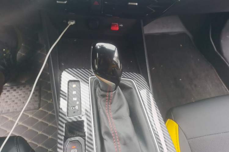 Used MG 5 2021 180 DVVT CVT Youth Luxury Edition Gear Lever