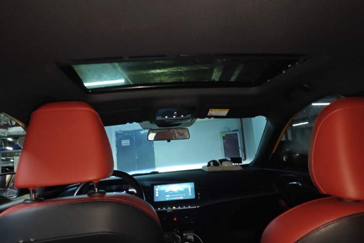 Used MG 5 2021 180 DVVT CVT Youth Luxury Edition Headliner