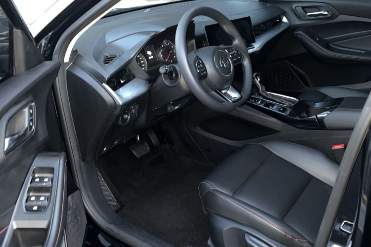 Used MG 5 2021 180 DVVT CVT Youthful Style Edition Interior 2