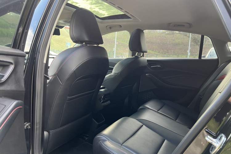 Used MG 5 2021 180 DVVT CVT Youth Luxury Edition Interior 3