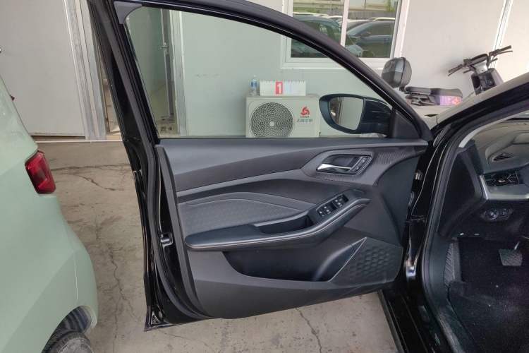 Used MG 5 2021 180 DVVT CVT Youth Luxury Edition Left Front Door Interior