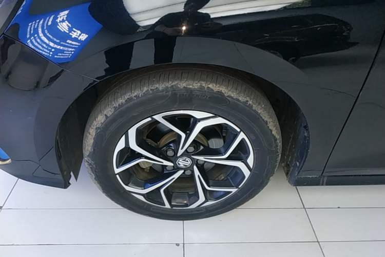 Used MG 5 2021 180 DVVT CVT Youth Luxury Edition Left Front Wheel Hub