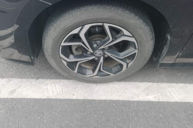 Used MG 5 2021 180 DVVT CVT Youth Luxury Edition Left Front Wheel Hub