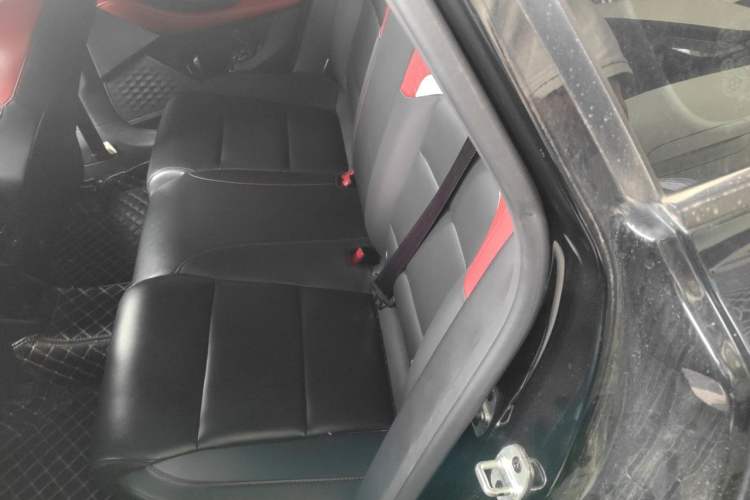 Used MG 5 2021 Revised 300TGI DCT Qingshè Luxurious Enjoyment Edition Left Rear Seat