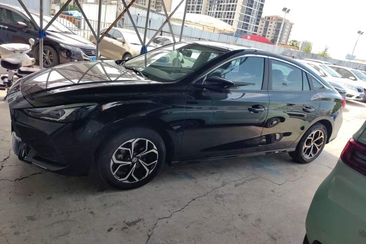 Used MG 5 2021 180 DVVT CVT Youth Luxury Edition Left Side
