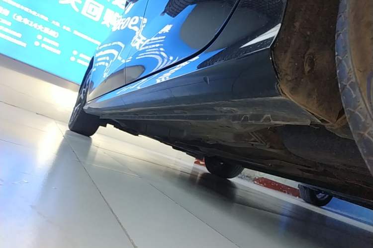 Used MG 5 2021 180 DVVT CVT Youth Luxury Edition Left Side Sill