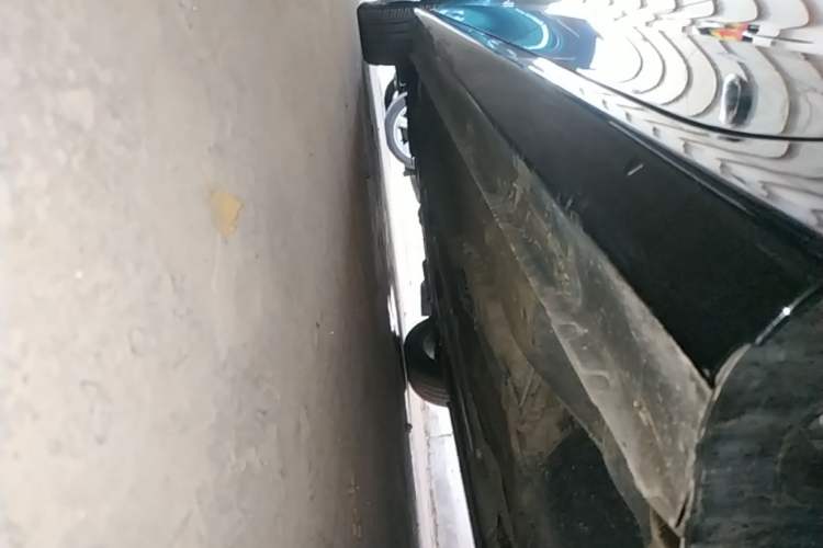 Used MG 5 2021 180 DVVT CVT Youth Luxury Edition Left Side Sill