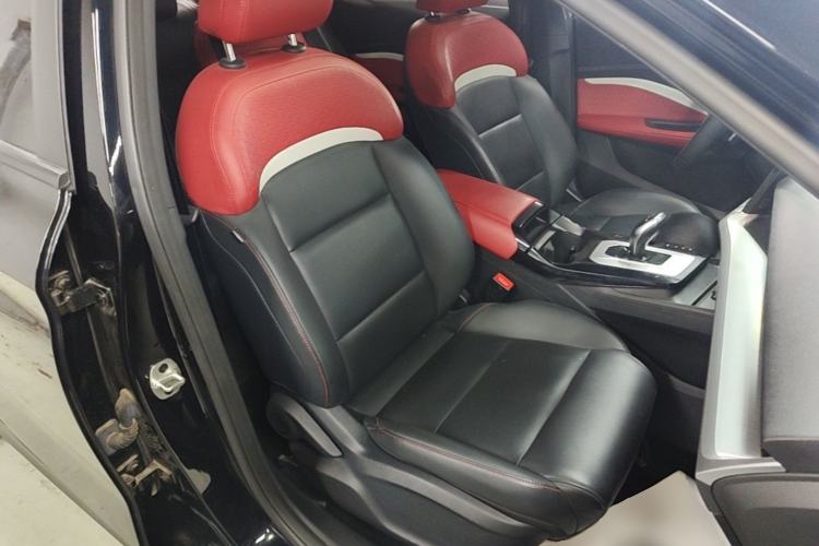 Used MG 5 2021 Revised 300TGI DCT Qingshè Luxurious Enjoyment Edition Right Front Seat