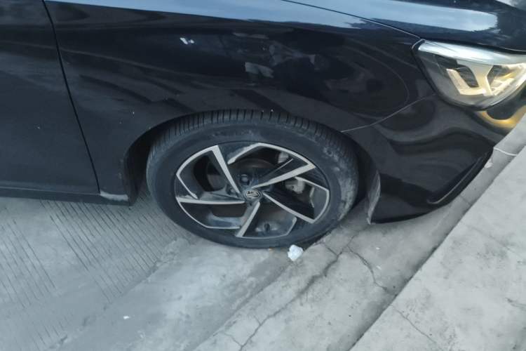 Used MG 5 2021 300TGI DCT Luxury Flagship Edition Right Front Wheel Hub